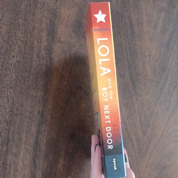 Book Lola and the boy next door by Stephanie Perkins - Picture 3 of 4